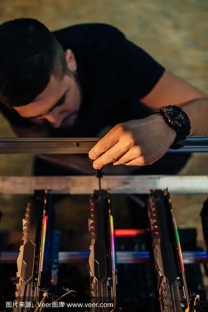 A modern mining farm powered by sustainable energy