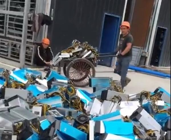 An assembled Zcash mining rig setup, highlighting interconnected components for efficient wholesale operations